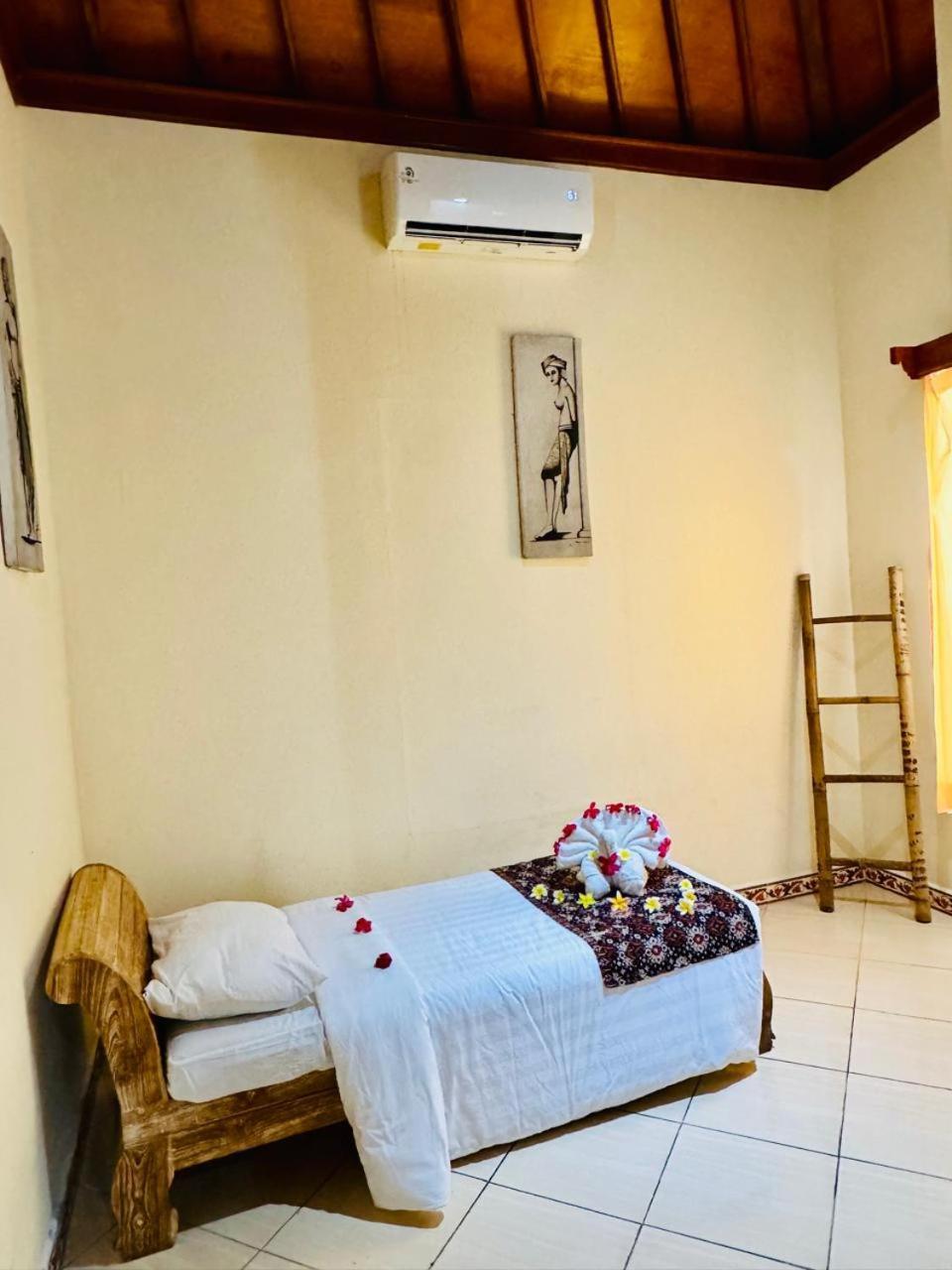 Bungalow Geringsing Candidasa Kültér fotó